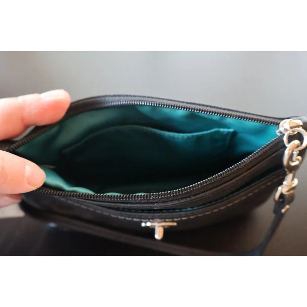 Coach Park Medium Wristlet Black Pebbled Leather Turnlock F49472
